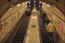 Escaleras del Metro de Londres / BBC.co.uk