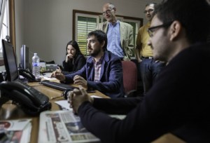 Escolar en la redaccion de Canarias Ahora
